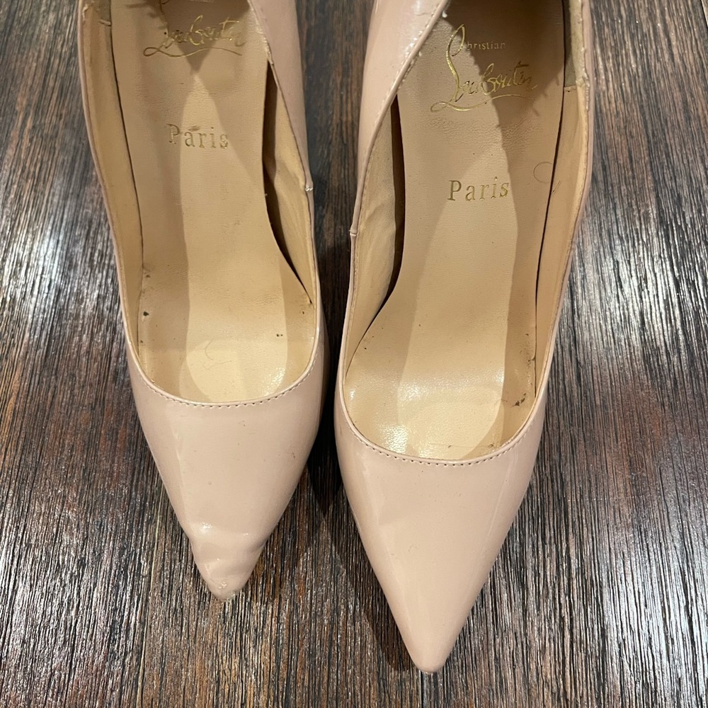 Christian Louboutin pumps nude size 38. Authentic purchased  at Saks